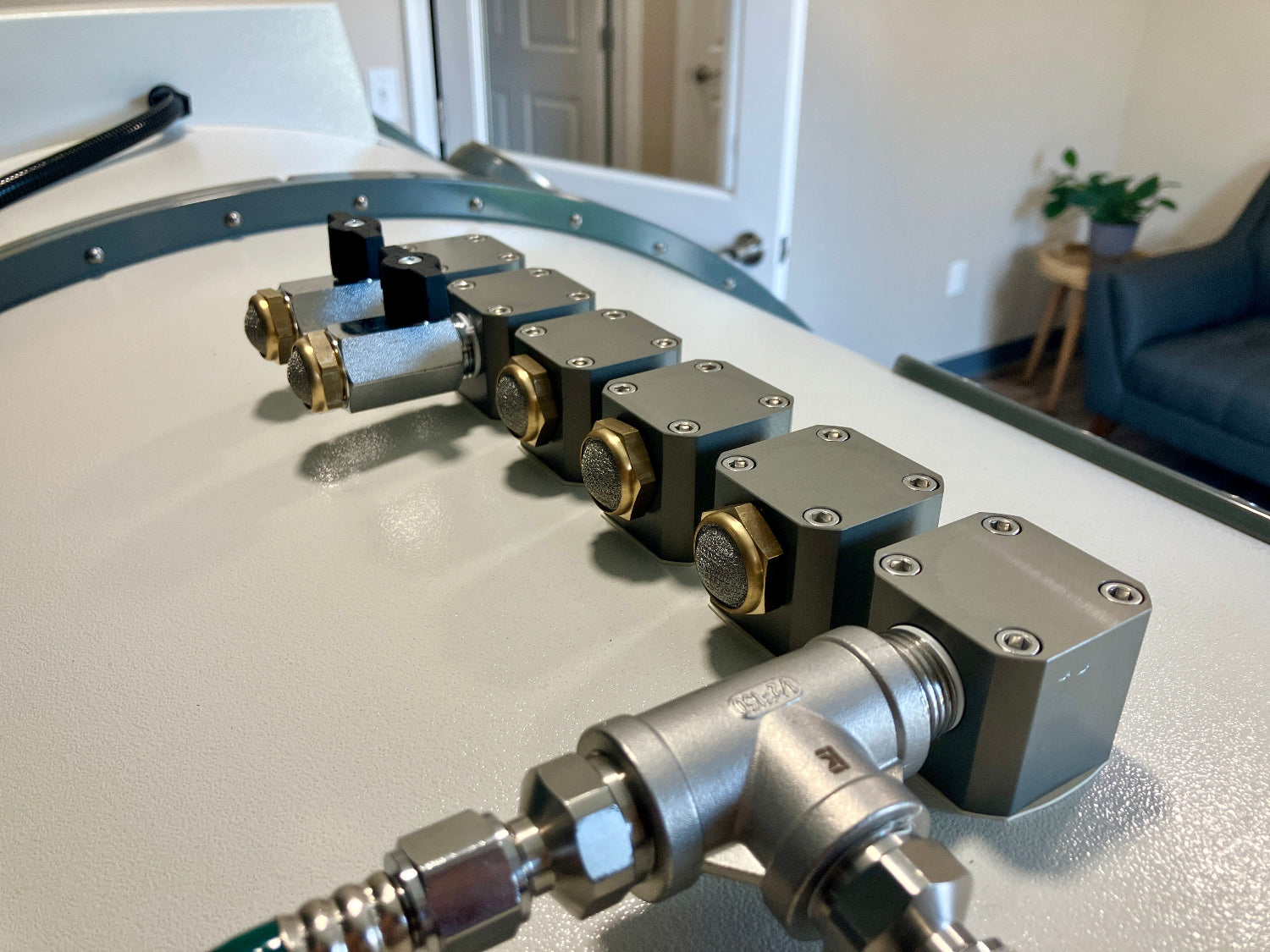 Atlas42 hyperbaric ext valves